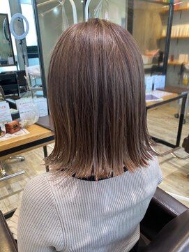 トレ(tre.) 甲子園口/髪質改善/縮毛矯正/ハイライト/酸性ストレート