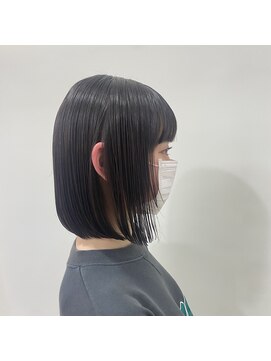 レノックス Lenox 透け感溢れるボブヘアー