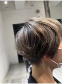 ショートボブ