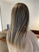 アースコアフュールボーテ 新潟中野山店 (EARTH coiffure beaute) ホワイトシルバーケアブリーチバレイヤージュハイライト