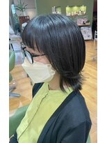 シャイタクター(SHY-takter)&nbsp;レイヤーカット×くびれスタイル