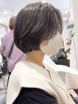 ビュー フクオカ(VIEW FUKUOKA) モードに大人可愛いダークアッシュイメチェン韓国ボブ