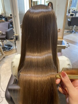 ジーナ セントラル銀座(Zina) ＊ブリーチなし＊ミルクティーベージュ＊透明感カラー