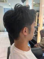ツーブロック刈り上げ束感ショートスタイル！