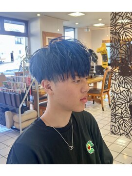 ラ ポルト ドゥ サワ(La Porte de SAWA) メンズ刈り上げマッシュ×デザインカラー