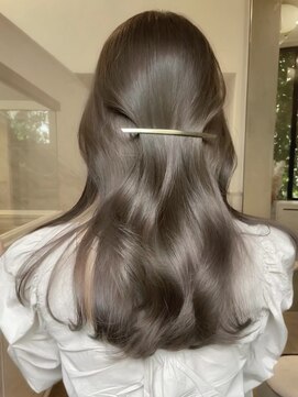 ディモアンド 表参道(Dimo&) x透明感カラー/イメチェン/ホワイトブロンド/外ハネボブ/美髪