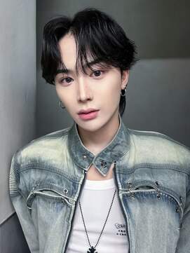 アイティーバイアルバム 八王子店(IT by ALBUM) フェザーパーマフェザーパーマ刈り上げセンターパート_F20811