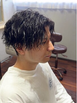 リ メイロ(Re.Meiro) 縦落ちパーマ【メンズ/パーマ/眉毛/沖縄市/美里】