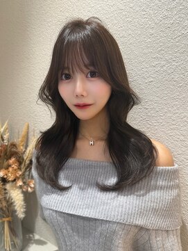 ロンド リリー 銀座(Lond Lily) 大人ガーリー/似合わせカット/ミディアムレイヤーカット/銀座