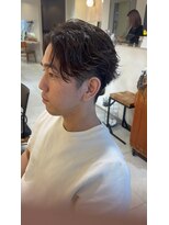 キャンバス バイ ネオリーブ 横浜西口(Canvas by neo.)&nbsp;横浜★センターパートの毛流れメンズパーマ