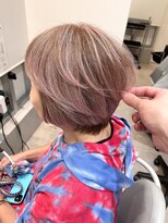 ネリ(NERi)&nbsp;華やかに馴染む☆ピンク白髪ぼかしハイライト