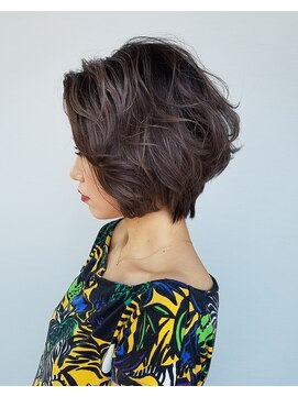 ルーカー(LOOKER) ハンサムショート