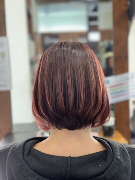 ヤソ(yaso) デザインはカットとカラーの連動で生まれる!