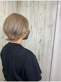 ミルクティーベージュ