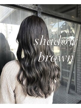 アイリス(IRIS) グレージュ