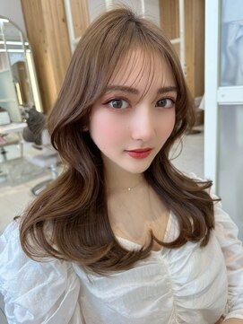 アフロートリノ(AFLOAT Leino) レイヤーカット　くびれヘア　韓国ヘア　シースルー　顔まわり
