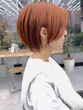 ビューブルー 亀戸錦糸町(VIEW BLUE) 美髪シアーカラーピンクブラウンショートカット切りっぱなしボブ