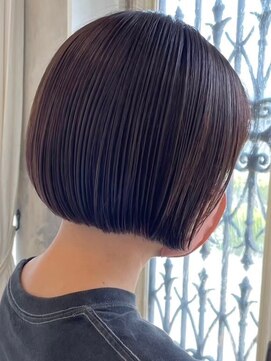 ニュイ(NUIT) 大人マッシュショート丸みショート黒髪ショートベリーショート