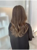 透明感◎ミルクティーベージュハイライトバレイヤージュ