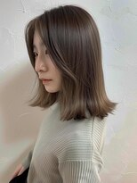 クラン(Chlan)&nbsp;外ハネくびれクールスタイル×アッシュグレージュ