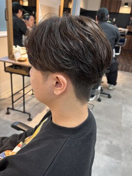 シーフ 千葉(Cyf) 刈り上げセンターパートニュアンスパーマメンズパーマ千葉駅保立