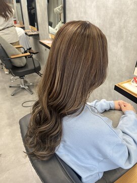 立体感◎ハイライトカラー　ヘーゼルベージュ