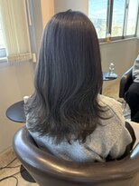 ケリーアン 太田(kelly.un)&nbsp;layer cut/olive beige/寒色カラー