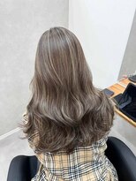 ウキ(uki)&nbsp;ハイライト　髪質改善