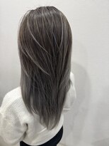 アンダーバーホワイト 阪神西宮店(_WHITE) バレイヤージュ デザインカラー
