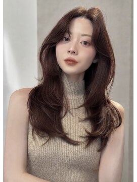 コート 青山(Cote) ロングレイヤー ハッシュカット センターパート 韓国ヘア