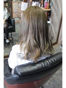 オーバーキャプテンネイキッド(OVER CAPTAIN NAKED) ブリーチ１回グレージュカラー