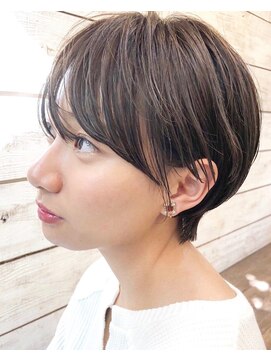 ベル 表参道店(Belle) 頭が小さく小顔に見えるコンパクトショート【表参道】