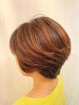 リールドゥミュゼ (Rire du mus'ee) 美シルエット×大人ショートボブ