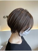 ショートボブ×グレージュ