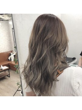 プライズ アイリス 池袋東口店(prize Iris) グラデーションカラー20代/30代/￥18480