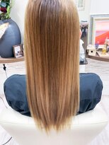 デザイナーズ ファクトリー(Designer's Factory)&nbsp;ブリーチ毛への酸性縮毛矯正