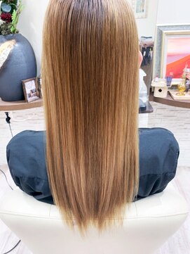 デザイナーズ ファクトリー(Designer's Factory) ブリーチ毛への酸性縮毛矯正