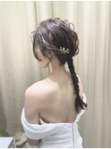 ポニーテールアレンジ　ナチュラルドレス