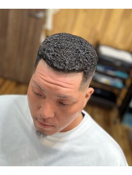 ピシャッとニ代目銀二郎 パンチパーマ【広島/理容室/古民家バーバー二代目銀二郎】