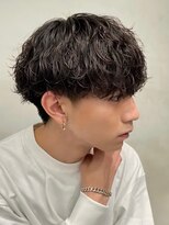 フィフス トウキョウ (fifth TOKYO)&nbsp;波巻きパーマツイストスパイラルパーマ刈り上げメンズマッシュ