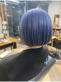 くすみブルー×顎ラインボブ
