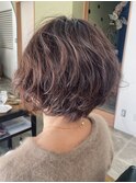 ショートヘアにパーマ