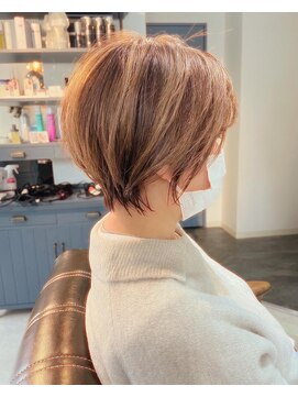 ミラー(Mirror’) ナチュラルショート