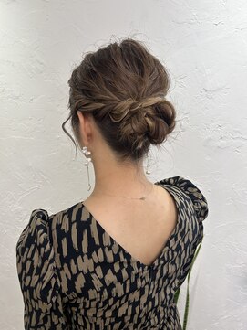 イット(it.) kana 結婚式 ヘアセット アレンジ