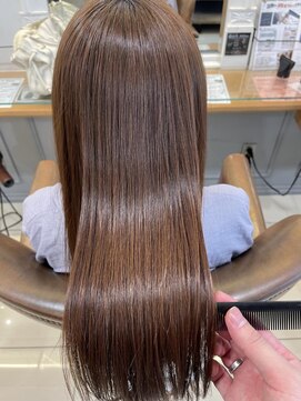 ネオリーブ チロル 横浜西口店(Neolive CiroL.) 後ろ姿マイナス10歳☆超音波ケア髪質改善 艶髪 【横浜】