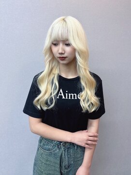 エミーバイモアムー(Emmie byMoremuu) 【アイリ】ハイブロンド