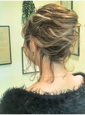 ブルーカラーワインレッドお団子ヘアチェリーレッド刈り上げボブ