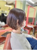 顔回りレイヤーショートボブ