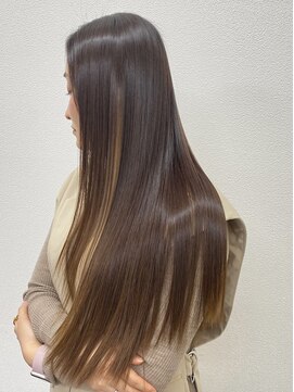 シンカ(shinka) ブリーチ毛でも綺麗になれるうる艶ストレート