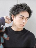 スパイキーショートツイストスパイラルパーマ短髪黒髪メンズ原宿